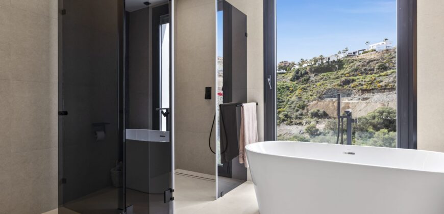 Striking Contemporary 4 bed Villa in Benahavís