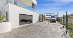 Striking Contemporary 4 bed Villa in Benahavís