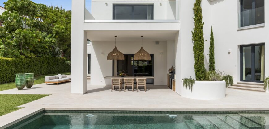 Elegant fully renovated 4-Bedroom Villa in Benahavís