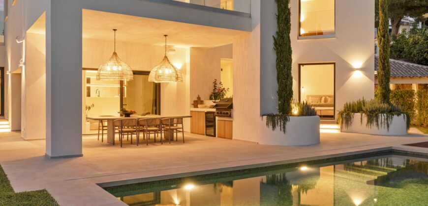 Elegant fully renovated 4-Bedroom Villa in Benahavís