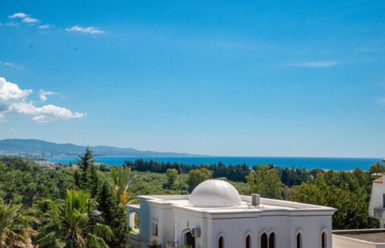 Beautiful newly reformed 3 bed apartment in Nueva Andalucía