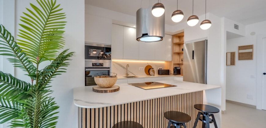 Beautiful newly reformed 3 bed apartment in Nueva Andalucía