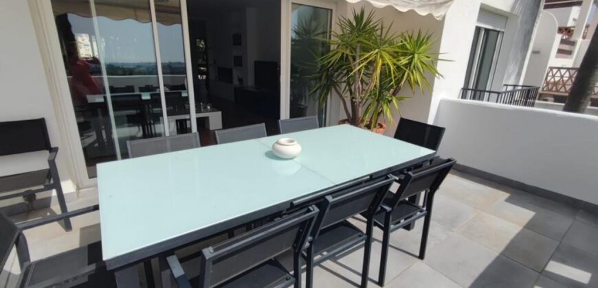 Modern 2 bed duplex apartment located in Los Almendros