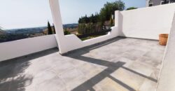 Modern 2 bed duplex apartment located in Los Almendros