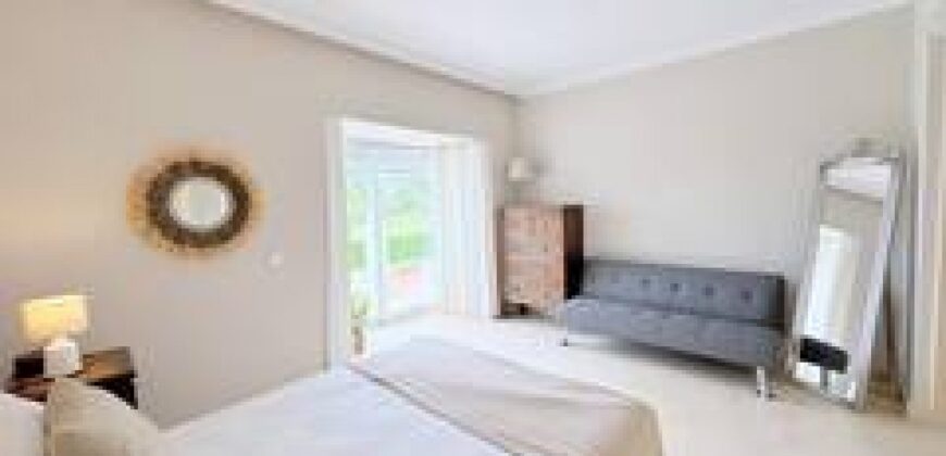 4 bed Appartment in Nueva Andalucía