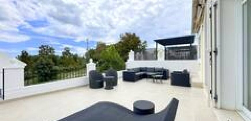 4 bed Appartment in Nueva Andalucía