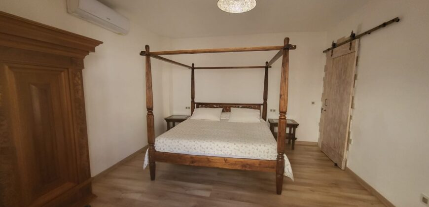 4 bedroom Villa in Golden Mile