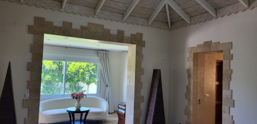 4 bedroom Villa in Golden Mile