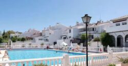 Elegant 2 bedroom apartment with private patio & Rooftop terrace.