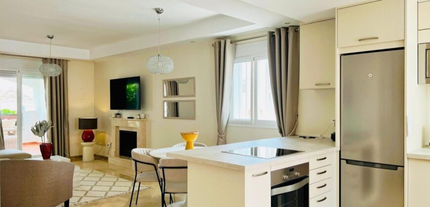 Modern 2-Bedroom Apartment with Terrace & Community Pools