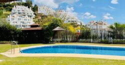 Modern 2-Bedroom Apartment with Terrace & Community Pools
