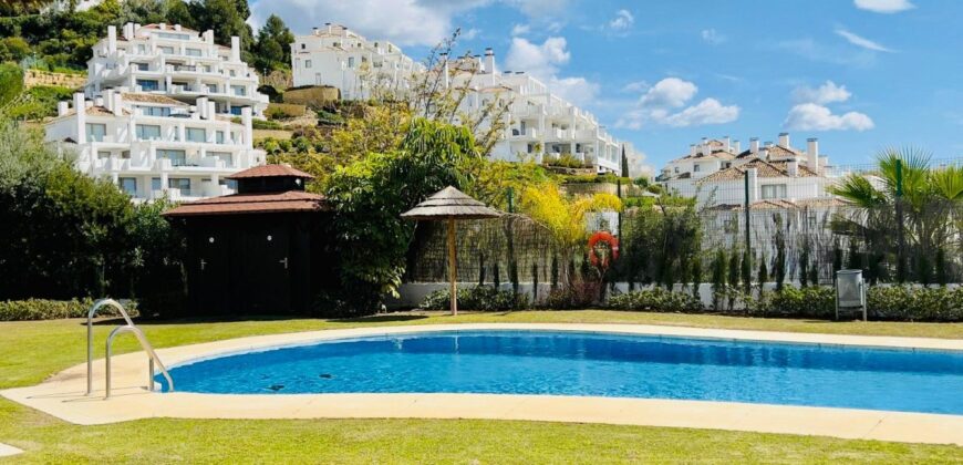Modern 2-Bedroom Apartment with Terrace & Community Pools