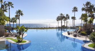 2-Bedroom Apartment in Exclusive Beachfront Urbanization, New Golden Mile, Estepona