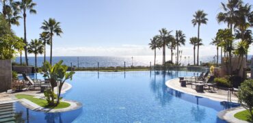 2-Bedroom Apartment in Exclusive Beachfront Urbanization, New Golden Mile, Estepona