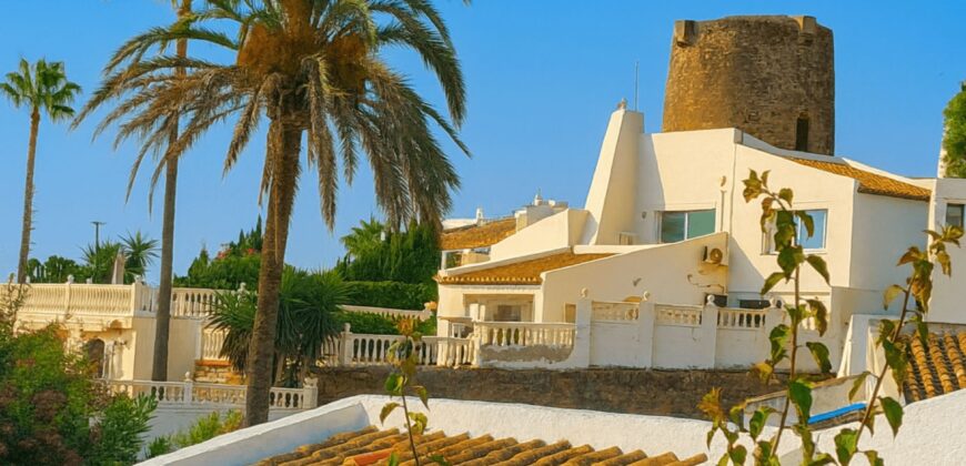 Renovated 5 bed Beachfront Villa with Direct Sea Access in Estepona