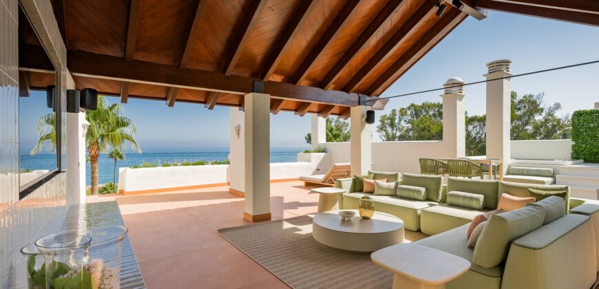Renovated Beachfront Villa/Townhouse with Direct Sea Access