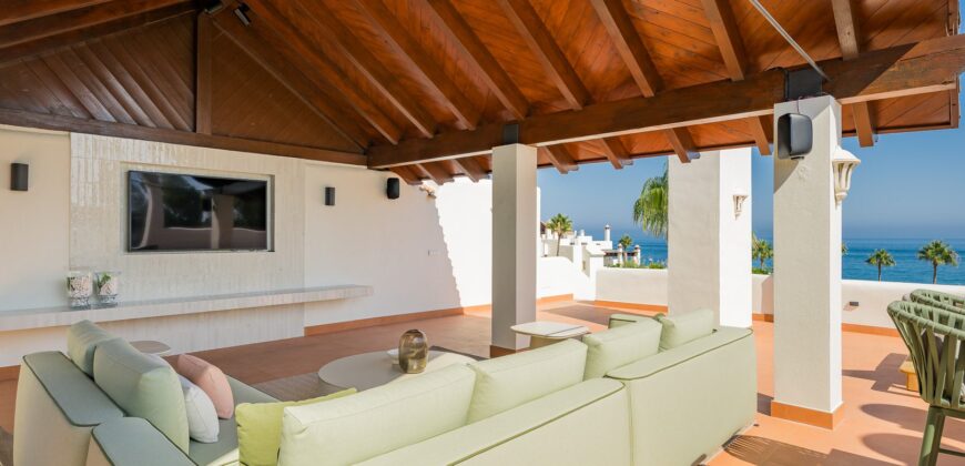Renovated Beachfront Villa/Townhouse with Direct Sea Access
