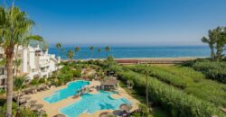 Renovated Beachfront Villa/Townhouse with Direct Sea Access