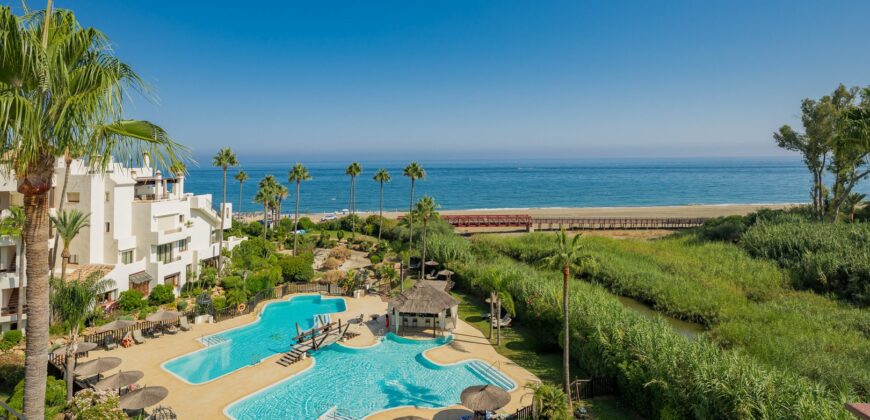 Renovated Beachfront Villa/Townhouse with Direct Sea Access