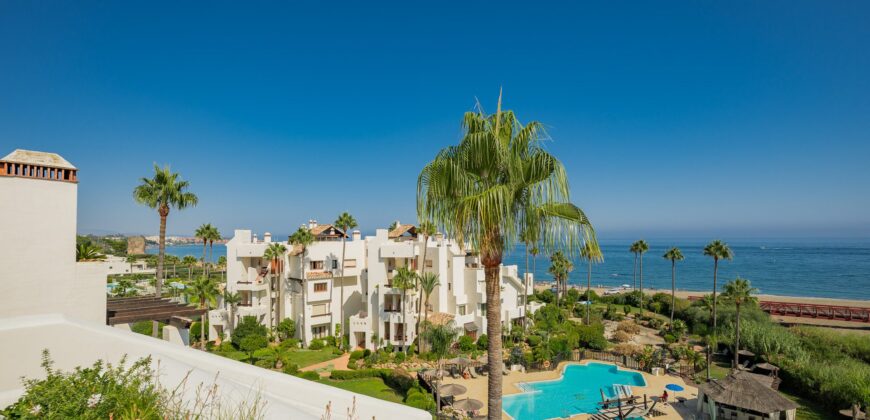 Renovated Beachfront Villa/Townhouse with Direct Sea Access