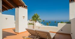 Renovated Beachfront Villa/Townhouse with Direct Sea Access