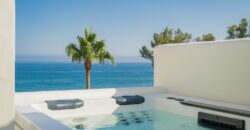 Renovated Beachfront Villa/Townhouse with Direct Sea Access