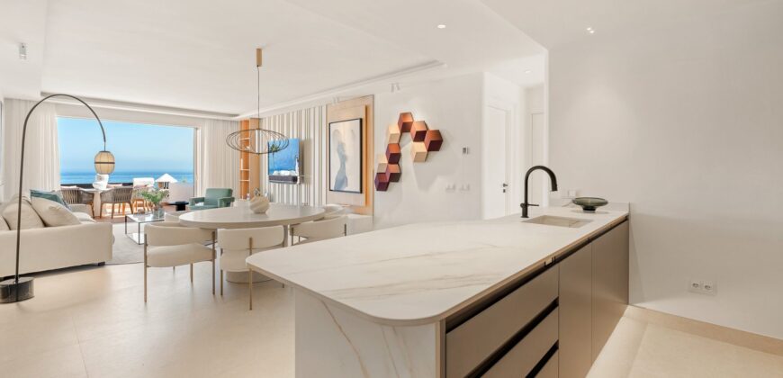 Renovated Beachfront Villa/Townhouse with Direct Sea Access