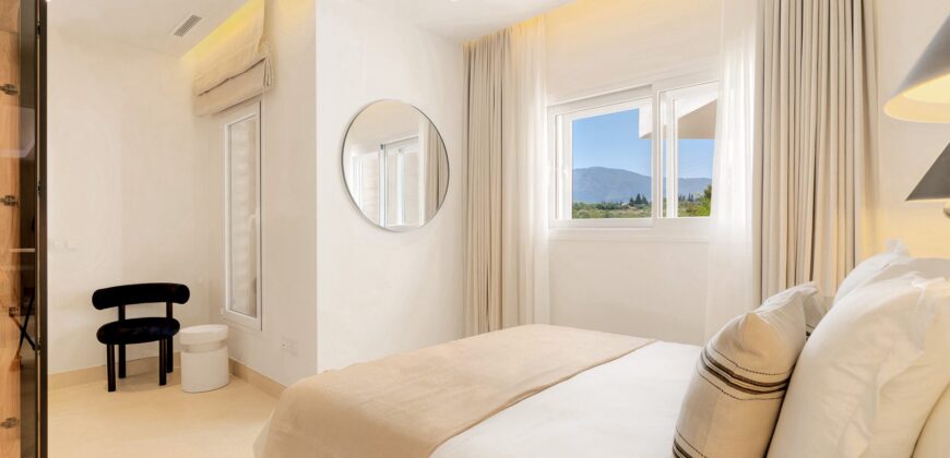 Renovated Beachfront Villa/Townhouse with Direct Sea Access