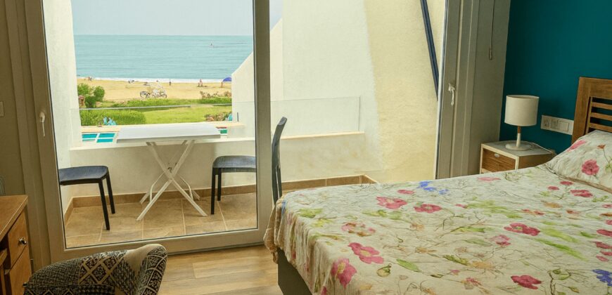 Renovated 5 bed Beachfront Villa with Direct Sea Access in Estepona