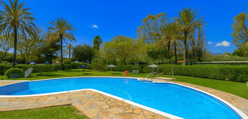 Renovated 5 bed Beachfront Villa with Direct Sea Access in Estepona