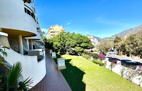Spacious 3-Bedroom Duplex in Nueva Andalucía