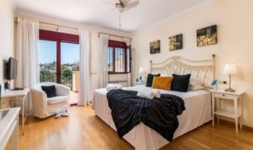 3 Bedroom Townhouse in Aloha, Nueva Andalucia