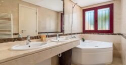 3 Bedroom Townhouse in Aloha, Nueva Andalucia