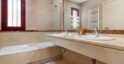 3 Bedroom Townhouse in Aloha, Nueva Andalucia