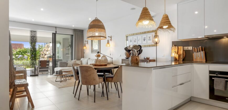 Modern Ground-Floor Apartment with Private Garden, ESTEPONA GOLF