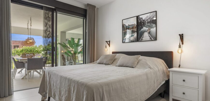 Modern Ground-Floor Apartment with Private Garden, ESTEPONA GOLF