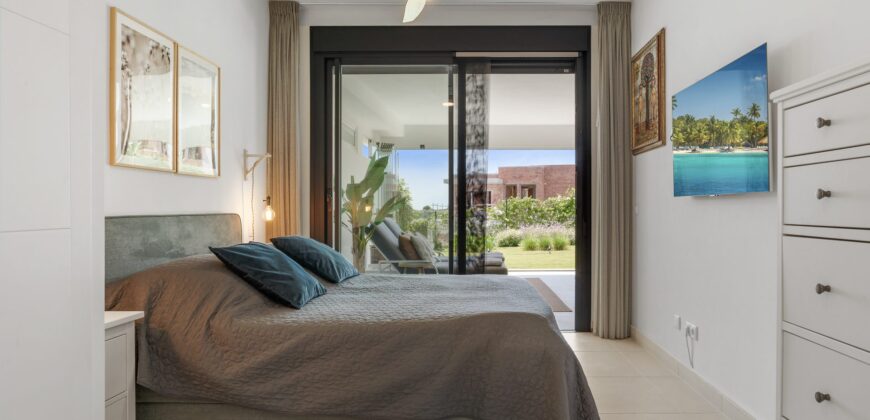 Modern Ground-Floor Apartment with Private Garden, ESTEPONA GOLF