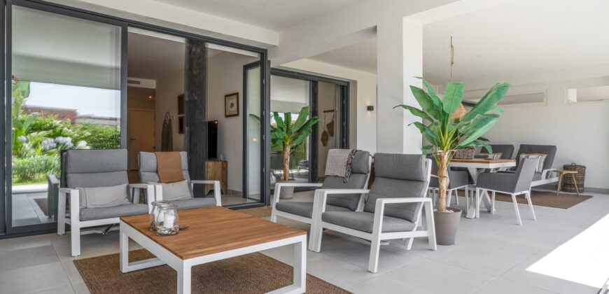 Modern Ground-Floor Apartment with Private Garden, ESTEPONA GOLF