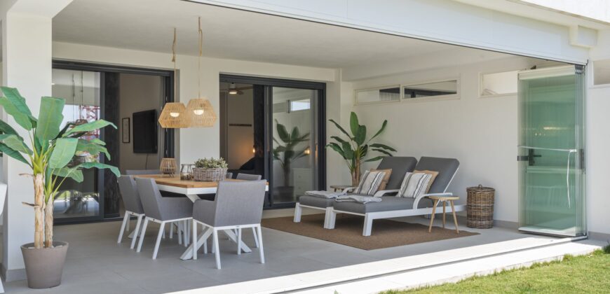 Modern Ground-Floor Apartment with Private Garden, ESTEPONA GOLF