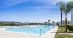 Modern Ground-Floor Apartment with Private Garden, ESTEPONA GOLF