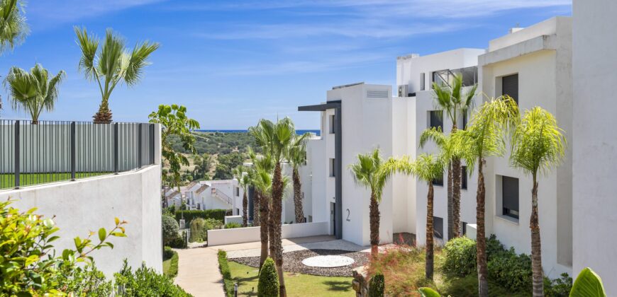 Modern Ground-Floor Apartment with Private Garden, ESTEPONA GOLF