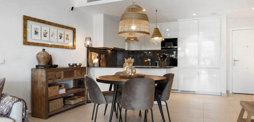 Modern Ground-Floor Apartment with Private Garden, ESTEPONA GOLF