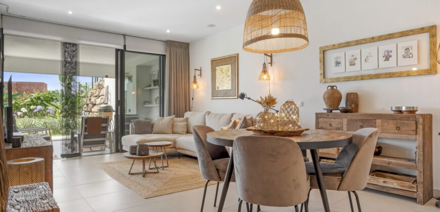 Modern Ground-Floor Apartment with Private Garden, ESTEPONA GOLF