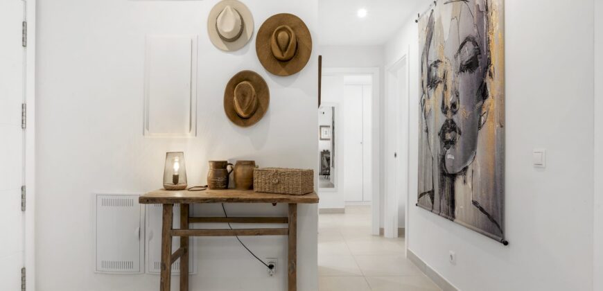 Modern Ground-Floor Apartment with Private Garden, ESTEPONA GOLF