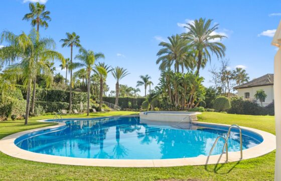 3 Bed Apartment in Alcores del Golf with Breathtaking Golf Views