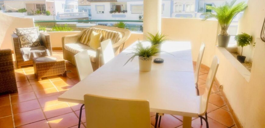 Lovely 3 bed, ground floor duplex apt in Señorio de Aloha.