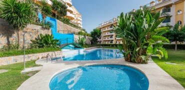 Lovely 3 bed, ground floor duplex apt in Señorio de Aloha.
