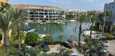 Elegant 3-Bedroom Apartment in Ribera del Paraíso, Sotogrande Port