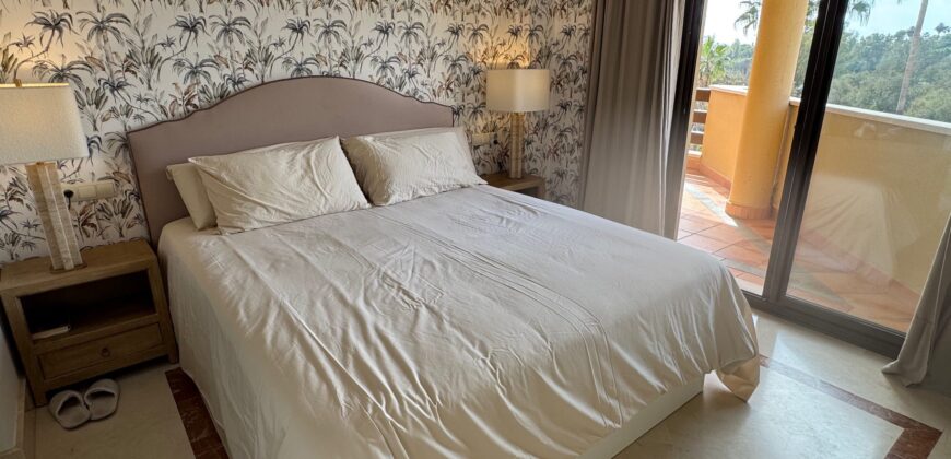 Elegant 3-Bedroom Apartment in Ribera del Paraíso, Sotogrande Port