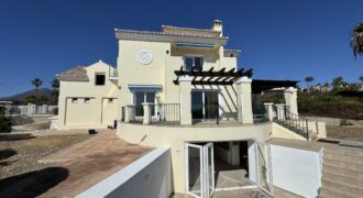 Elegant 5 bed Detached Villa in Urb. Puerto Romano, Estepona Elegant 5 bed Detached Villa in Urb. Puerto Romano, Estepona